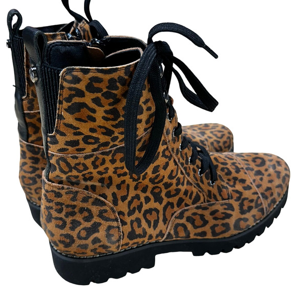 Donald Pliner EASE Natural Leopard Lace Up Side Zip Boot Women's Size 7M NWOB - Picture 2 of 8